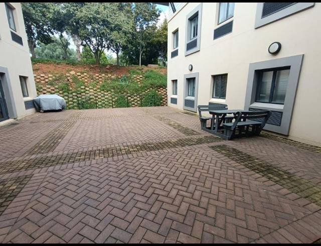 BUSINESS PROPERTY TO RENT IN STRUBENSVALLEI